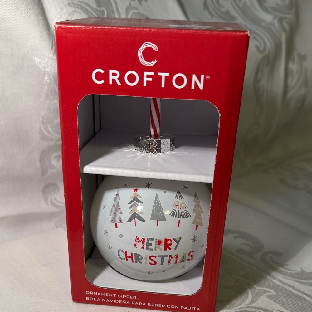 Croton Festive Red and White Ornament Sipper